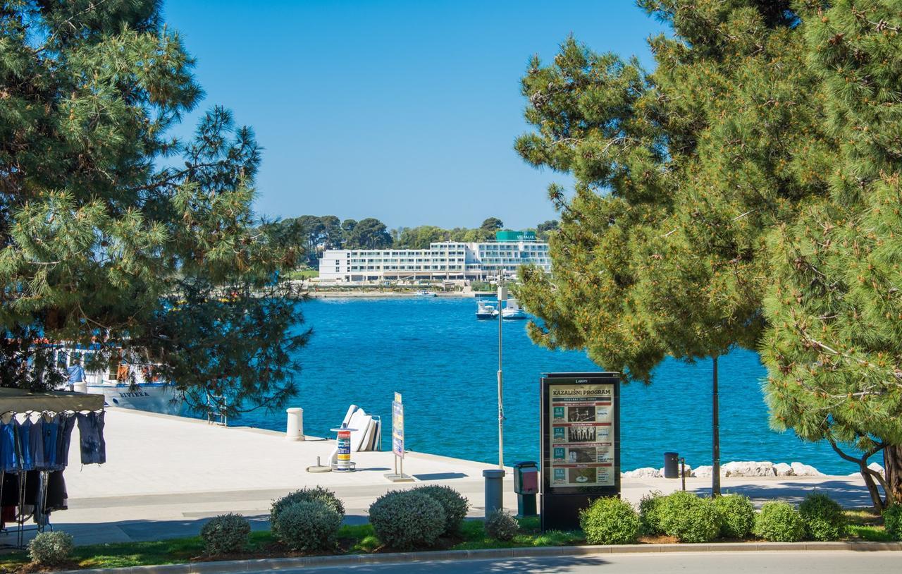 Apartment Riva Poreč Exterior foto
